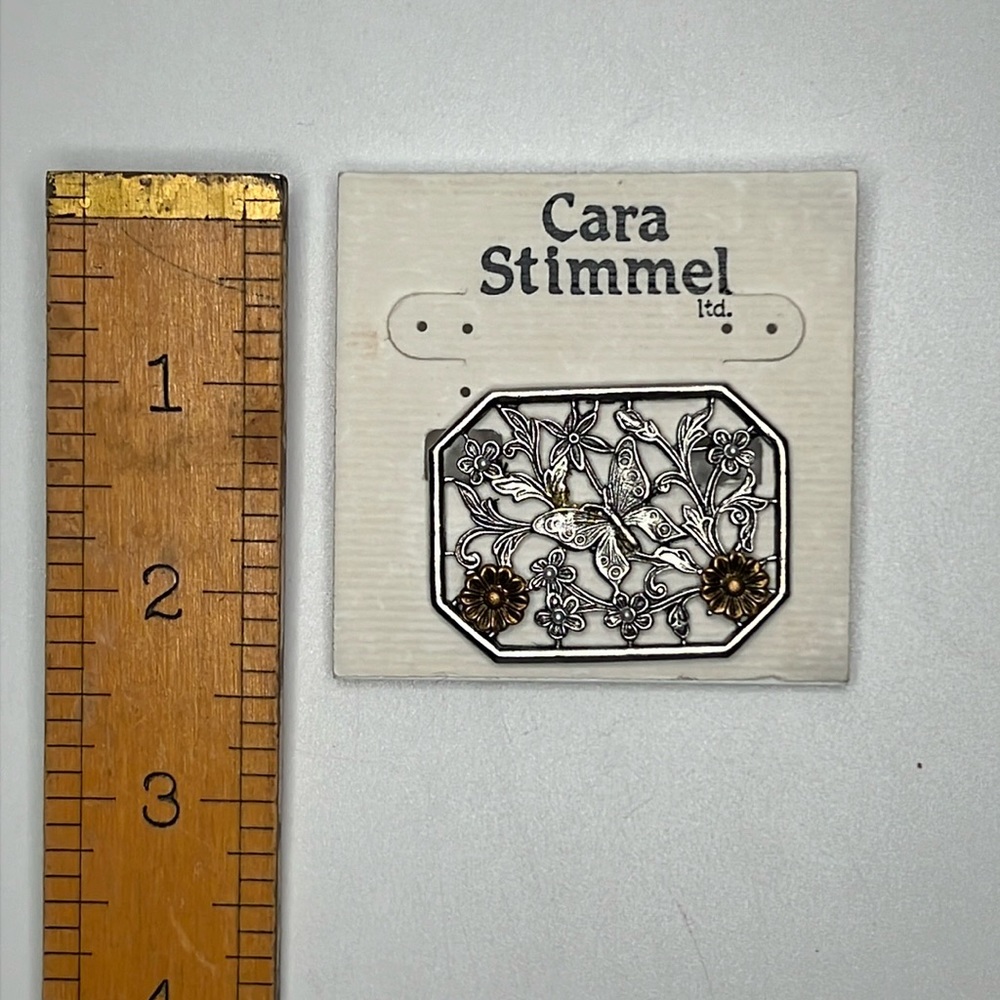 🌺 NWT Cara Stimmel flower & butterfly brooch silver toned w/ gold tone flowers - Picture 2 of 3